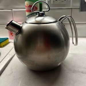 Chantal tea kettle